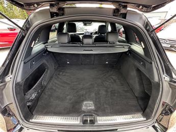 MERCEDES-BENZ GLC 2.1 GLC250d AMG Line