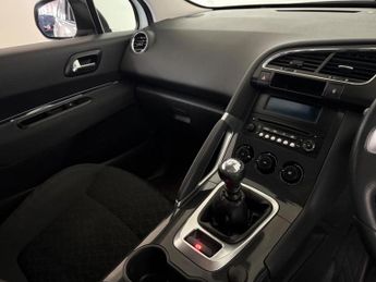 PEUGEOT 3008 1.6 HDi Active Euro 5 5dr