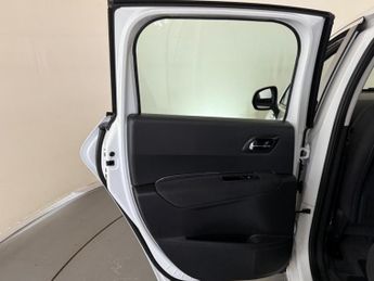 PEUGEOT 3008 1.6 HDi Active Euro 5 5dr