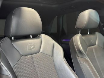 AUDI Q3 2.0 TFSI 40 S line