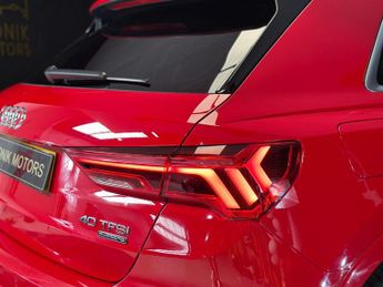 AUDI Q3 2.0 TFSI 40 S line