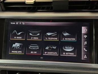 AUDI Q3 2.0 TFSI 40 S line