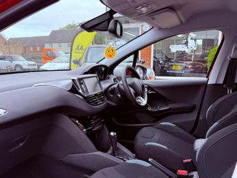 PEUGEOT 208 1.6 VTi Allure