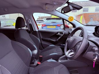 PEUGEOT 208 1.6 VTi Allure