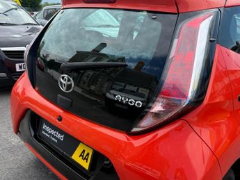 TOYOTA AYGO 1.0 VVT-i x-cite Euro 5 5dr Euro 5