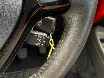 TOYOTA AYGO 1.0 VVT-i x-cite Euro 5 5dr Euro 5