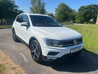 Volkswagen Tiguan 2.0 TDI BlueMotion Tech SE Navigation