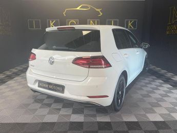 VOLKSWAGEN GOLF 1.0 TSI Match