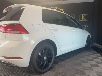 VOLKSWAGEN GOLF 1.0 TSI Match