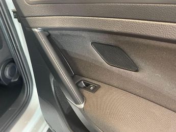 VOLKSWAGEN GOLF 1.0 TSI Match