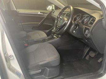 VOLKSWAGEN GOLF 1.0 TSI Match