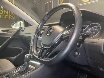 VOLKSWAGEN GOLF 1.0 TSI Match