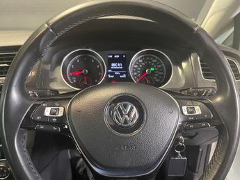 VOLKSWAGEN GOLF 1.0 TSI Match