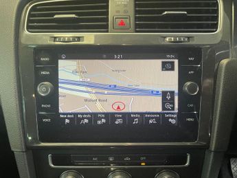 VOLKSWAGEN GOLF 1.0 TSI Match