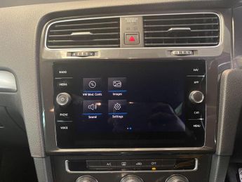 VOLKSWAGEN GOLF 1.0 TSI Match