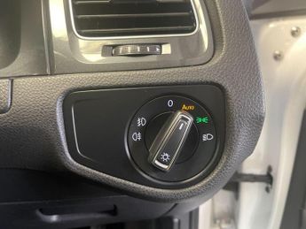 VOLKSWAGEN GOLF 1.0 TSI Match