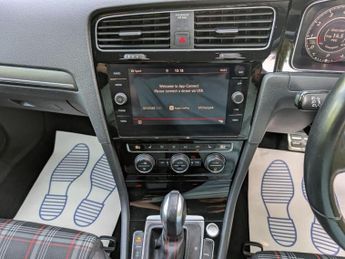 VOLKSWAGEN GOLF 2.0 TSI GTI Performance DSG Euro 6 (s/s) 5dr