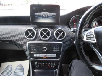 MERCEDES-BENZ A CLASS 2.1 A220d AMG Line (Premium) 7G-DCT Euro 6 (s/s) 5dr