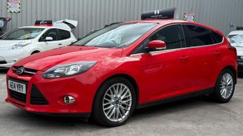 Ford Focus 1.0 T EcoBoost Zetec Red 5dr LOW MILEAGE+9 STAMPS+LOW TAX
