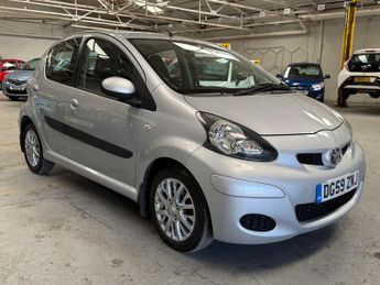 Toyota AYGO 1.0 VVT-i Platinum
