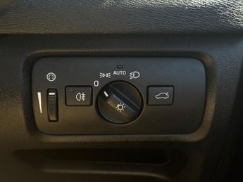 VOLVO V40 1.6 T4 SE Nav Powershift Euro 5 (s/s) 5dr