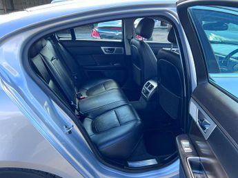 JAGUAR XF 2.2 d Luxury