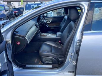 JAGUAR XF 2.2 d Luxury