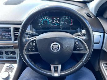 JAGUAR XF 2.2 d Luxury