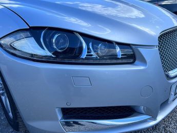 JAGUAR XF 2.2 d Luxury