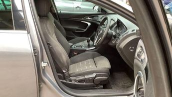 VAUXHALL INSIGNIA 2.0 CDTi SRi Nav Euro 6 (s/s) 5dr