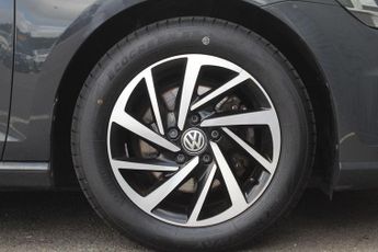 VOLKSWAGEN GOLF 1.6 TDI Match