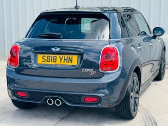 MINI HATCH 2.0 Cooper SD Auto Euro 6 (s/s) 5dr