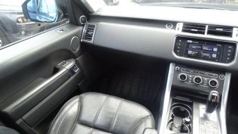 LAND ROVER RANGE ROVER SPORT 3.0 SD V6 HSE Dynamic