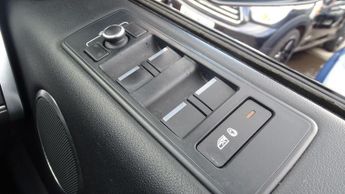 LAND ROVER RANGE ROVER SPORT 3.0 SD V6 HSE Dynamic