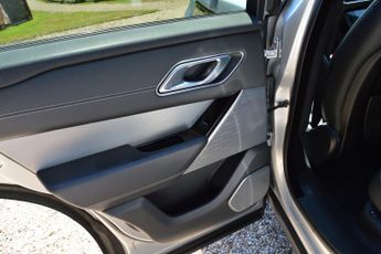 LAND ROVER RANGE ROVER VELAR 2.0 D240 R-Dynamic HSE