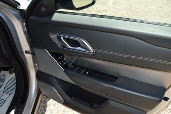 LAND ROVER RANGE ROVER VELAR 2.0 D240 R-Dynamic HSE