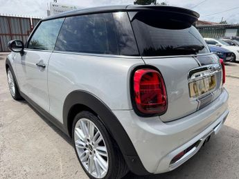 MINI HATCH COOPER S -