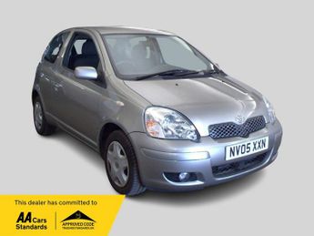 Toyota Yaris 1.0 VVT-i Colour Collection