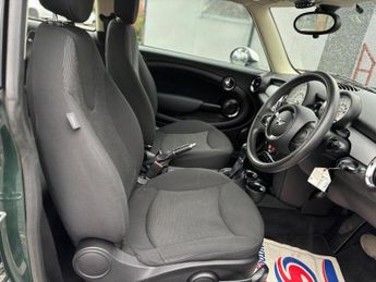 MINI HATCH 1.6 Cooper Auto Euro 5 3dr