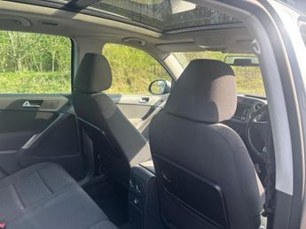 VOLKSWAGEN TIGUAN 2.0 TSI SE
