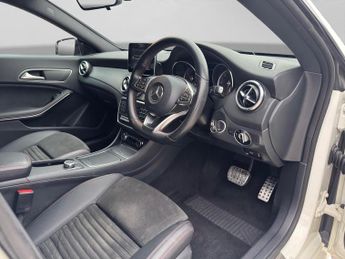 MERCEDES-BENZ CLA CLA 220d AMG Line 4dr Tip Auto