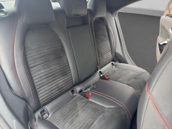 MERCEDES-BENZ CLA CLA 220d AMG Line 4dr Tip Auto
