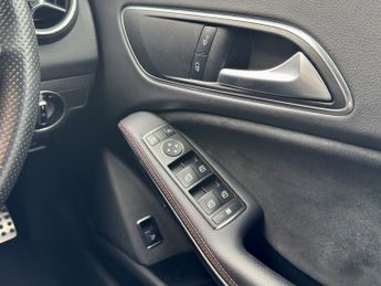 MERCEDES-BENZ CLA CLA 220d AMG Line 4dr Tip Auto