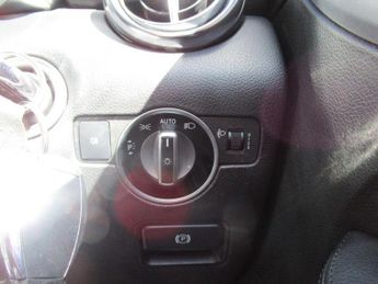 MERCEDES-BENZ SLK 1.8 SLK200 BlueEfficiency AMG Sport G-Tronic+ Euro 5 (s/s) 2dr