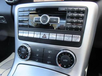 MERCEDES-BENZ SLK 1.8 SLK200 BlueEfficiency AMG Sport G-Tronic+ Euro 5 (s/s) 2dr