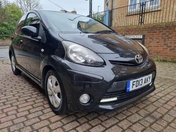 Toyota AYGO 1.0 VVT-i Fire