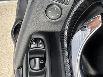 NISSAN X-TRAIL 2.0 PURE DRIVE AUTO