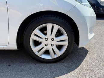 HONDA JAZZ 1.4 i-VTEC ES Plus CVT Euro 5 5dr