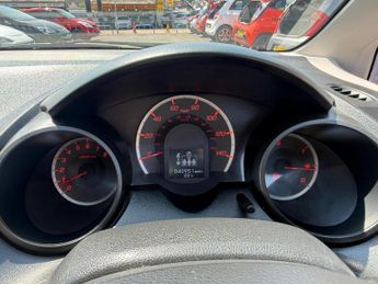 HONDA JAZZ 1.4 i-VTEC ES Plus CVT Euro 5 5dr