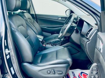 HYUNDAI TUCSON 2.0 CRDi Premium SE